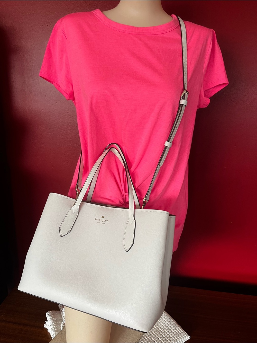 Like new Kate spade white leather tote with removable strap